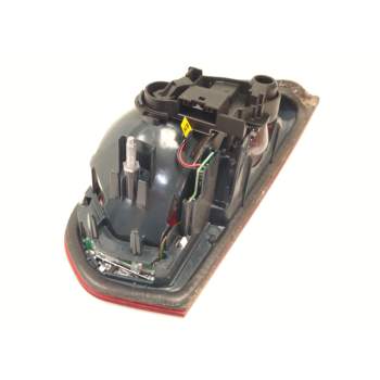 Recambio de piloto trasero derecho porton para bmw 3 (f30, f80) 318 d referencia OEM IAM 7371112  