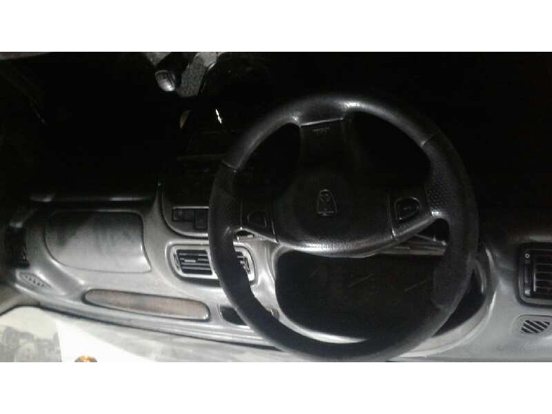 mg rover serie 200 (rf) del año 1997