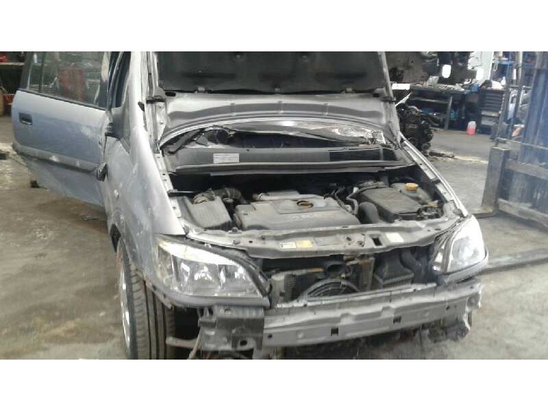 opel zafira a del año 2000