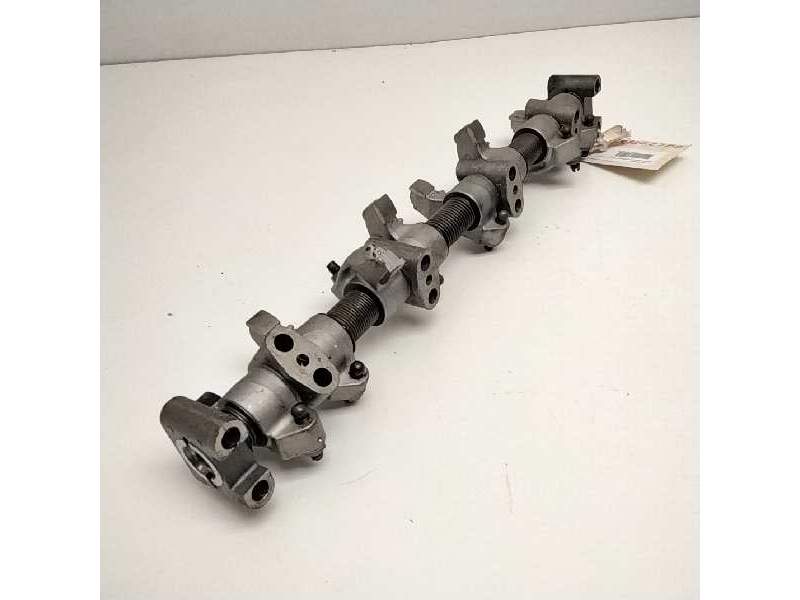Recambio de eje balancines para nissan terrano/terrano.ii (r20) 2.7 turbodiesel referencia OEM IAM   52645