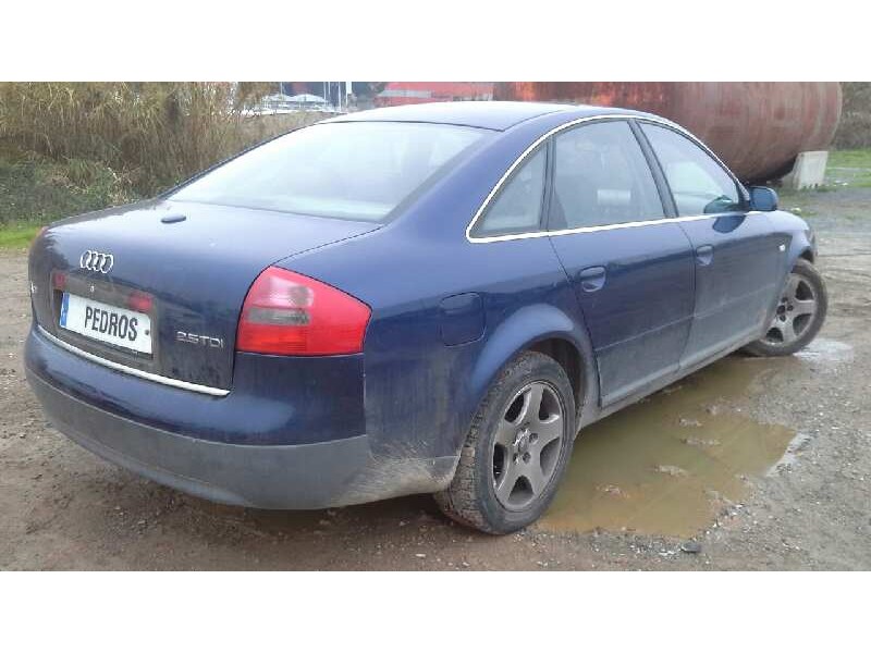 audi a6 berlina (4b2) del año 2000