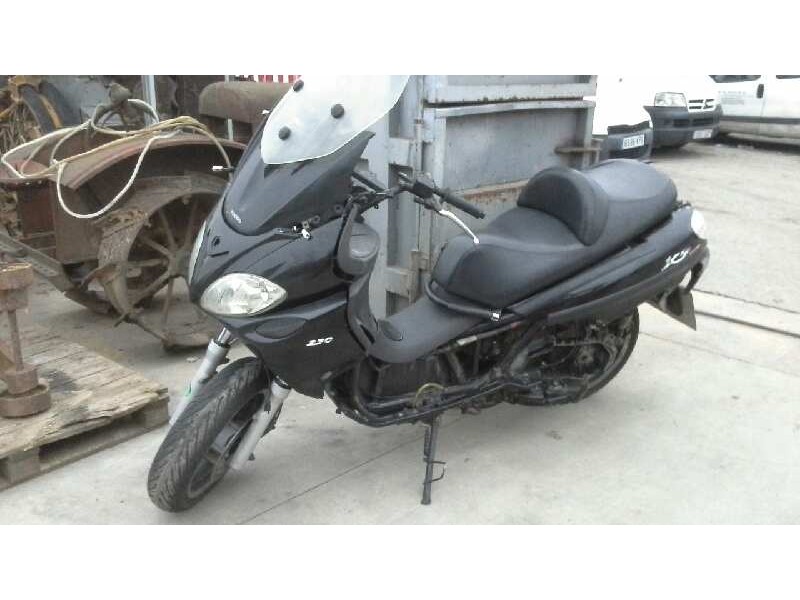 piaggio (vespa) x9 del año 2004