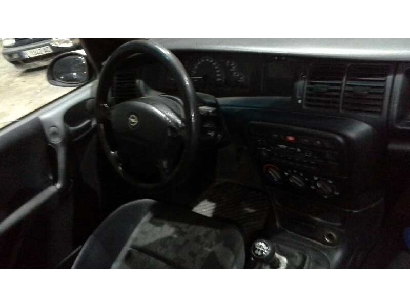 opel vectra b caravan del año 1998