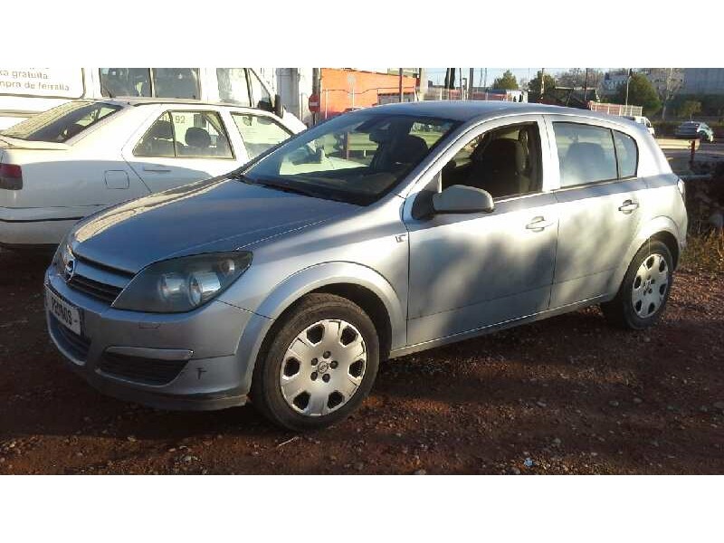 opel astra h berlina del año 2005