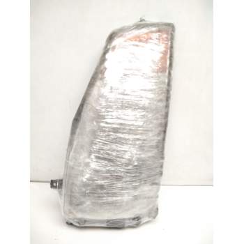 Recambio de faro izquierdo para nissan cabstar 110.45 referencia OEM IAM 89314251  26060BM500