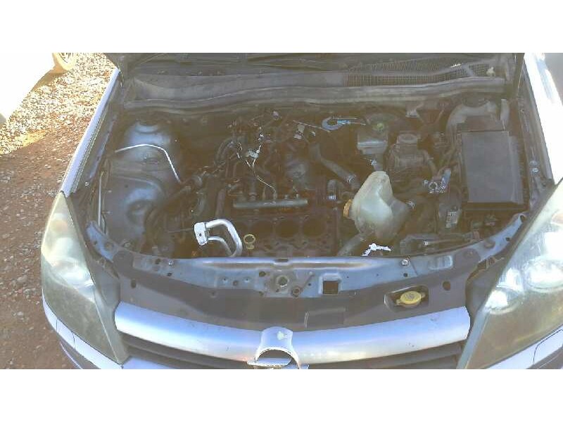 opel astra h berlina del año 2005