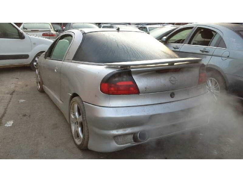 opel tigra del año 2000