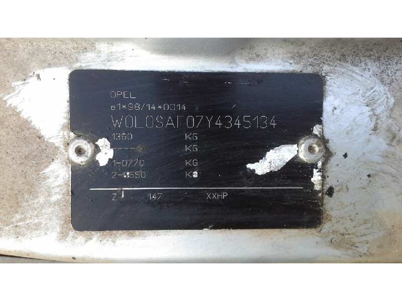 opel tigra del año 2000