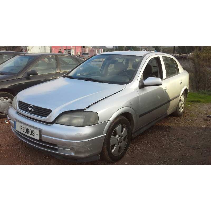 opel astra g berlina del año 2002