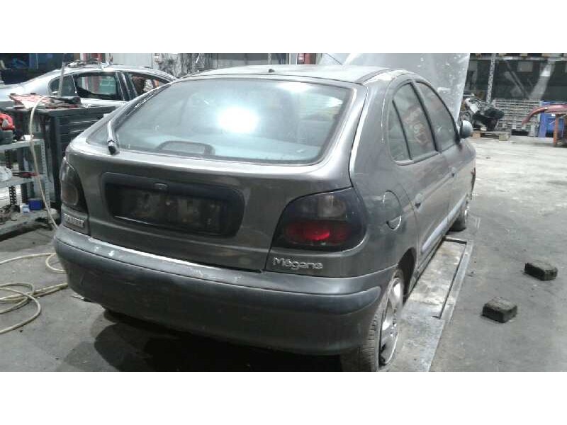 renault megane i berlina hatchback (ba0) del año 1996