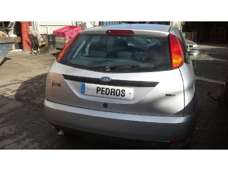 ford focus berlina (cak) del año 2003