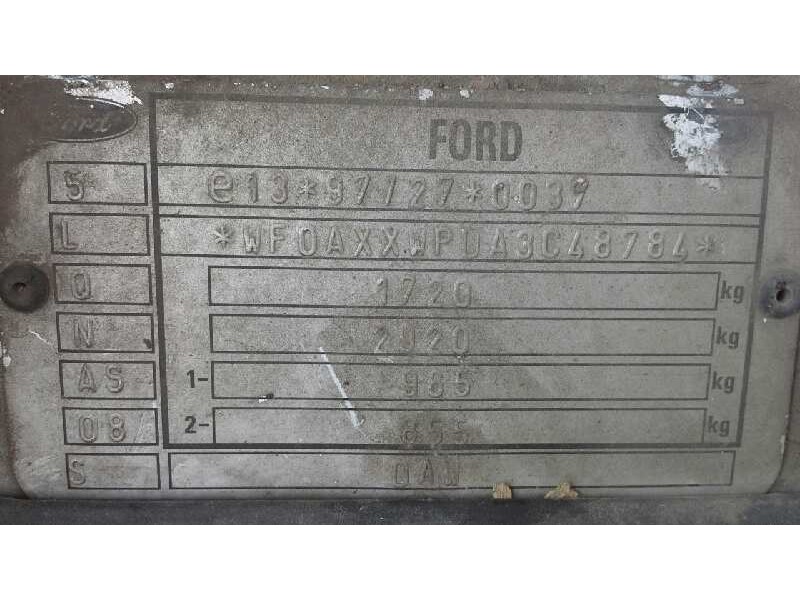 ford focus berlina (cak) del año 2003