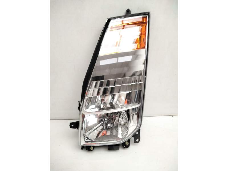 Recambio de faro izquierdo para nissan cabstar 110.45 referencia OEM IAM 89314251  26060BM500