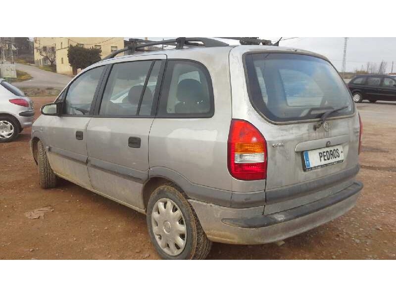opel zafira a del año 2001