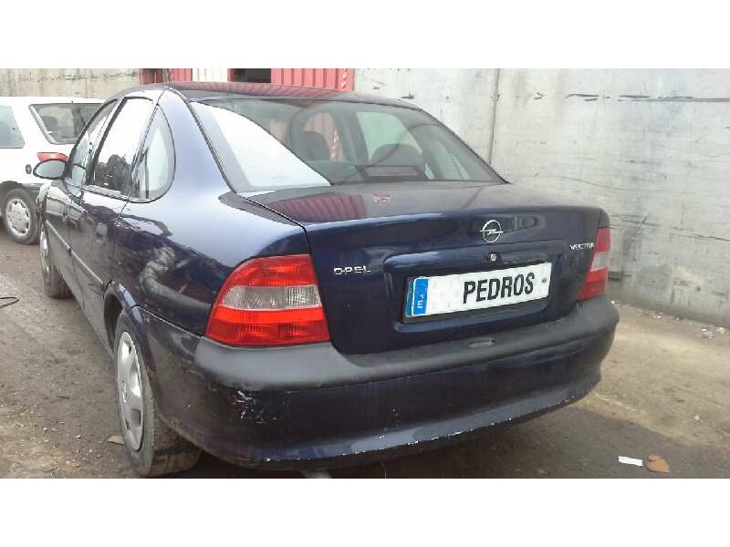 opel vectra b berlina del año 1998
