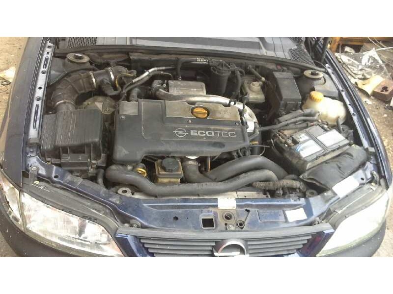 opel vectra b berlina del año 1998