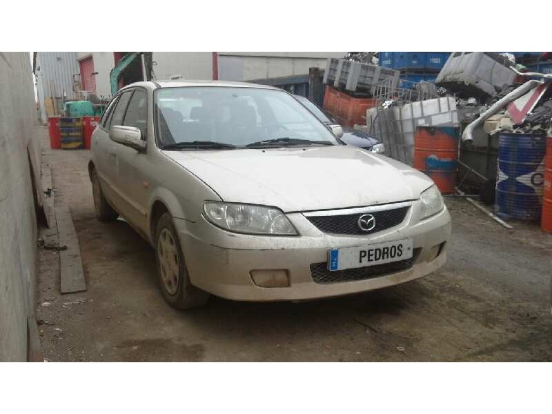 mazda 323 berl. f/s (bj) del año 2001