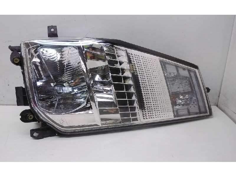 Recambio de faro izquierdo para nissan cabstar 110.45 referencia OEM IAM 89317211 26060BM500 