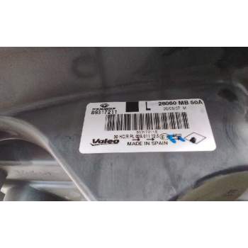 Recambio de faro izquierdo para nissan cabstar 110.45 referencia OEM IAM 89317211 26060BM500 