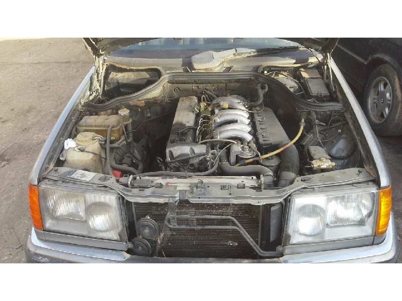 mercedes clase e (w124) berlina del año 1990