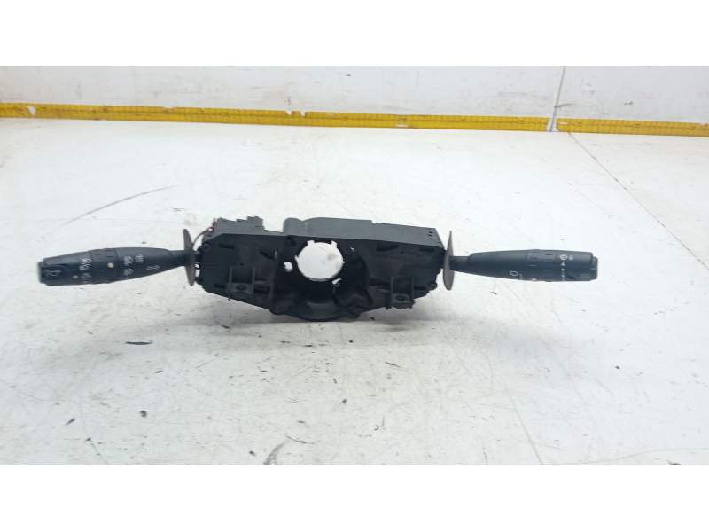 Recambio de mando intermitentes y limpia para microcar m.cross referencia OEM IAM 77071168  