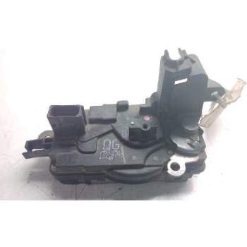 CERRADURA PUERTA DELANTERA DERECHA QG13210749 