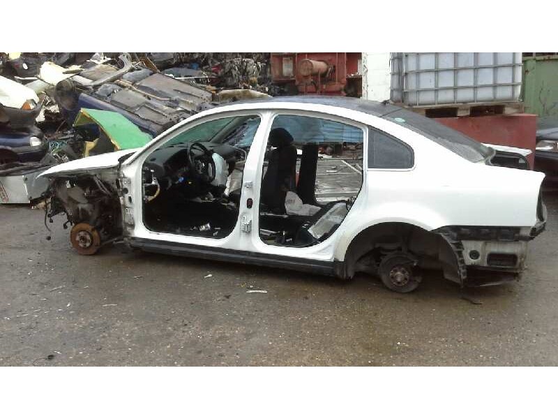 volkswagen passat berlina (3b3) del año 2001