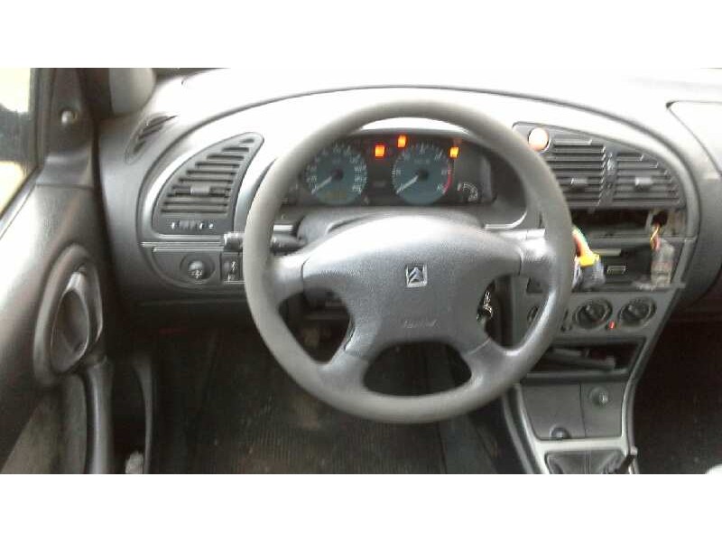 citroen xsara berlina del año 1999