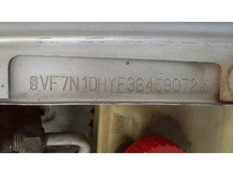 citroen xsara berlina del año 1999