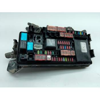 CAJA FUSIBLES 8264147050 