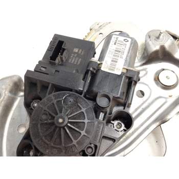 Recambio de elevalunas trasero izquierdo para renault grand scénic iii (jz0/1_) 1.9 dci referencia OEM IAM 827216769R  