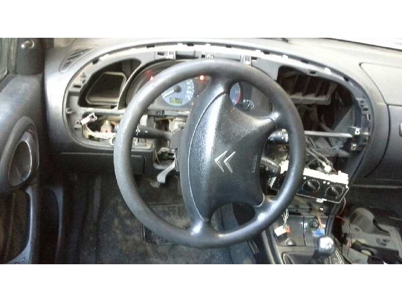 citroen xsara berlina del año 2002