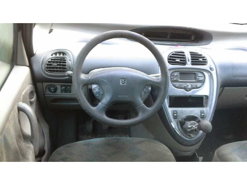 citroen xsara picasso del año 2000