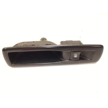 MANDO ELEVALUNAS TRASERO DERECHO 829500004R 