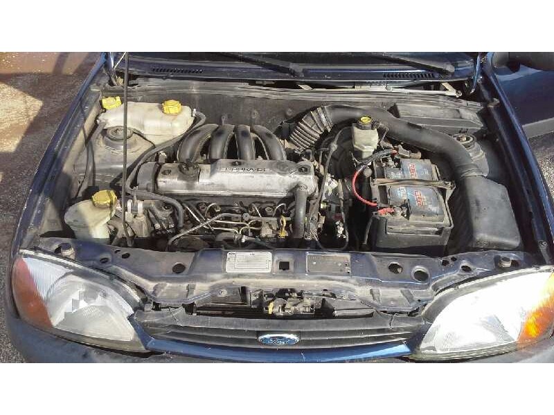 ford fiesta berlina (dx) del año 2000