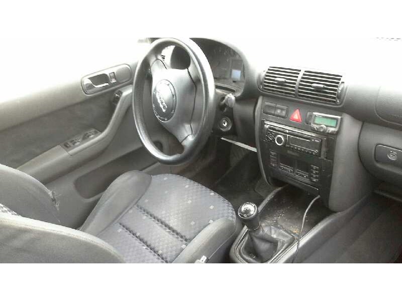 audi a3 (8l) del año 2000