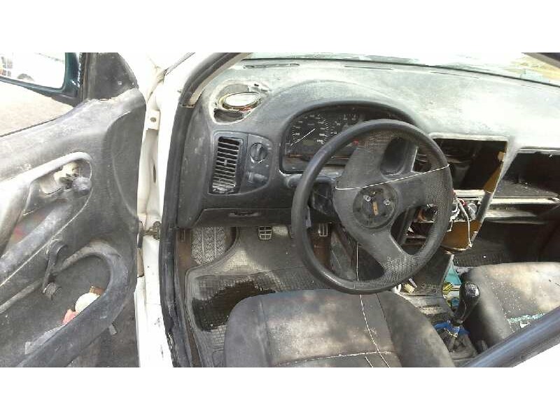 volkswagen polo berlina (6n1) del año 1994