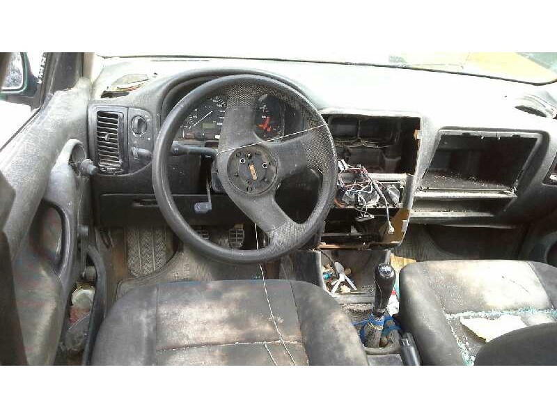 volkswagen polo berlina (6n1) del año 1994