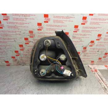 Recambio de piloto trasero derecho para daewoo leganza 2.0 cdx referencia OEM IAM 036577R  