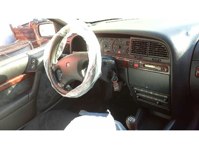 citroen xantia berlina del año 1998