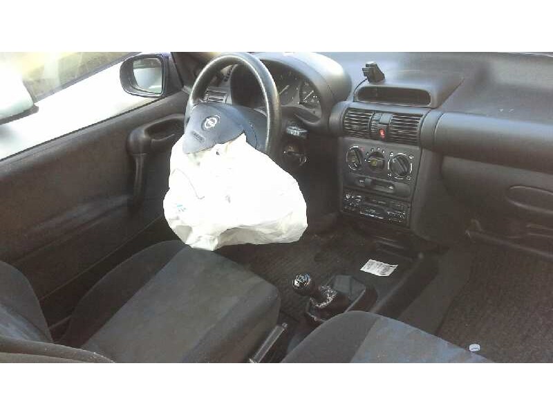 opel corsa b del año 1999