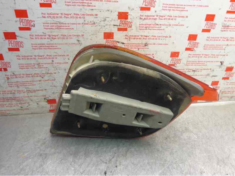 Recambio de piloto trasero derecho para ford fiesta berl./courier 1.1 cat referencia OEM IAM 89FG13A602  