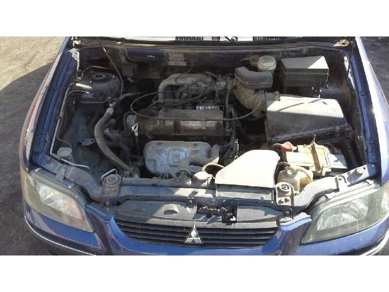 mitsubishi space star (dg0) del año 2003