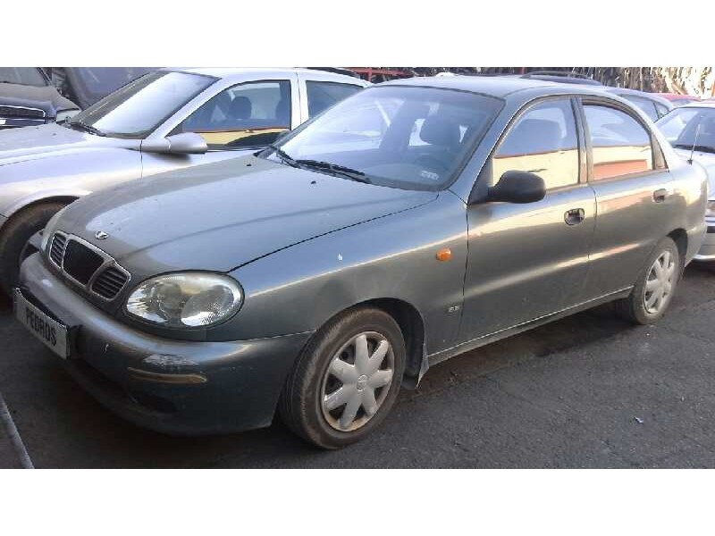 daewoo lanos del año 2002