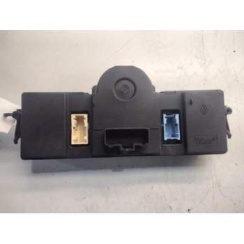 Recambio de mando climatizador para renault scenic ii grand luxe privilege referencia OEM IAM   