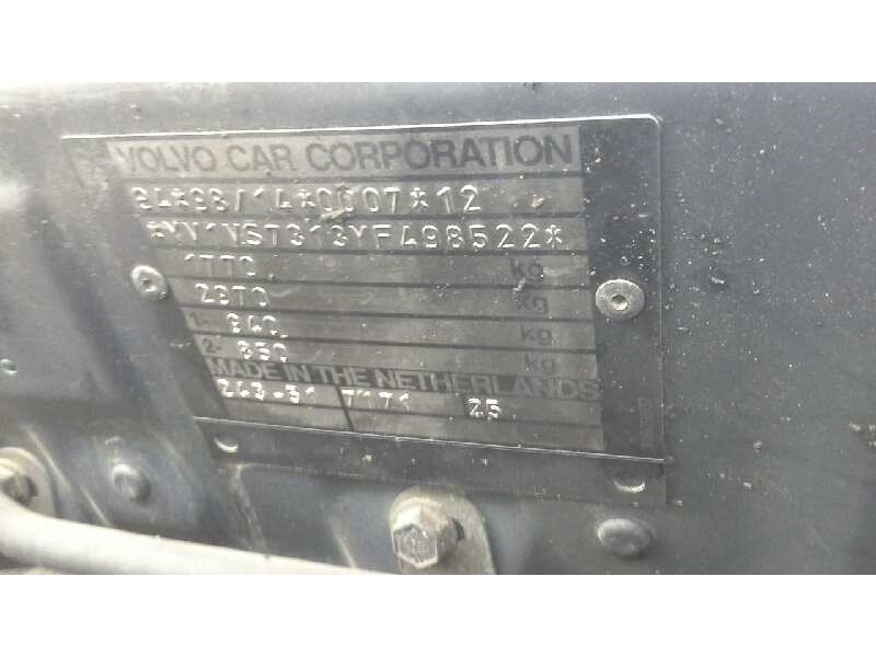 volvo s40 berlina del año 1999