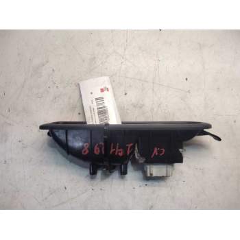Recambio de mando elevalunas trasero derecho para renault scenic ii grand luxe privilege referencia OEM IAM 8200315029  