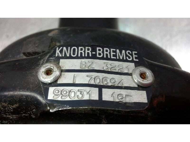 Recambio de camara de freno para iveco eurocargo 75 e 15k referencia OEM IAM BZ3221 I70694 KNORR BREMSE
