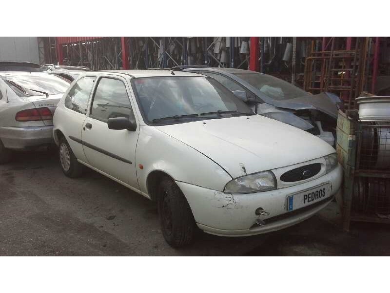 ford fiesta berlina (dx) del año 2000