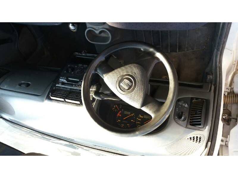 seat inca (6k9) del año 2001